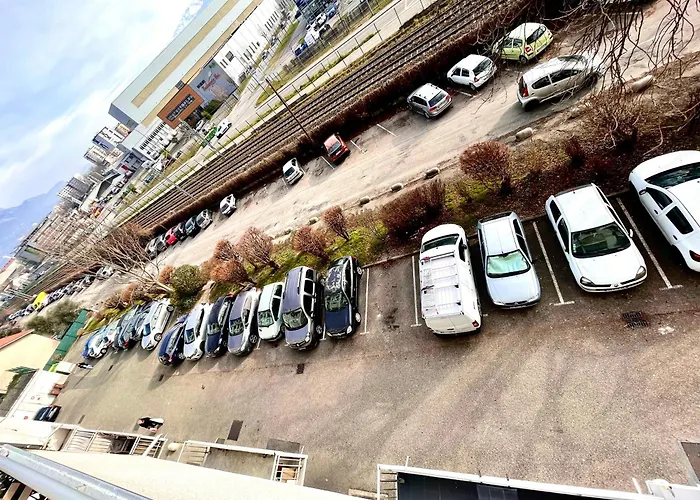 Lägenhet Superbe Duplex Avec Parking Gratuit *