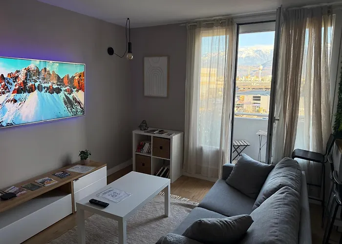 Lägenhet Superbe Duplex Avec Parking Gratuit *