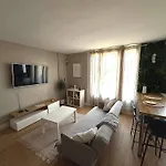 Superbe Duplex Avec Parking Gratuit Διαμέρισμα *