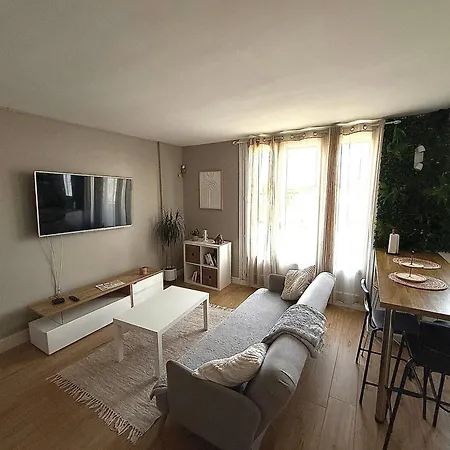 Superbe Duplex Avec Parking Gratuit דירה *